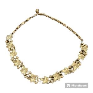 Vintage Lisner Maple Leaf Faux Pearl Necklace Open Work GoldTone